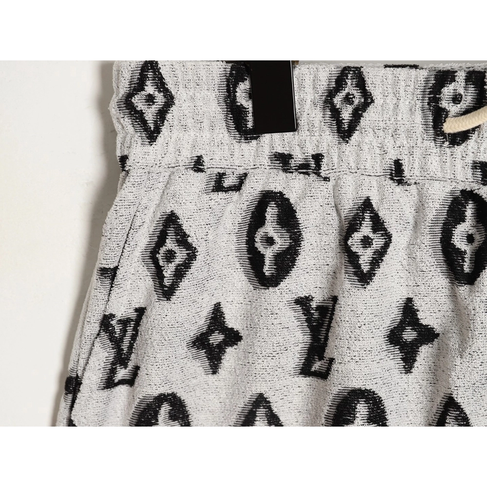 Louis Vuitton all-over monogram logo jacquard shorts TSK1,Louis Vuitton