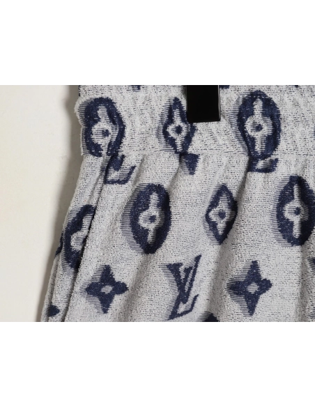 Louis Vuitton all-over monogram logo jacquard shorts,Louis Vuitton